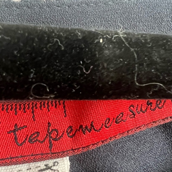 Blue pleated ruffled skirt, can be high waist or low rise and zipper entry. - Picture 5 of 9